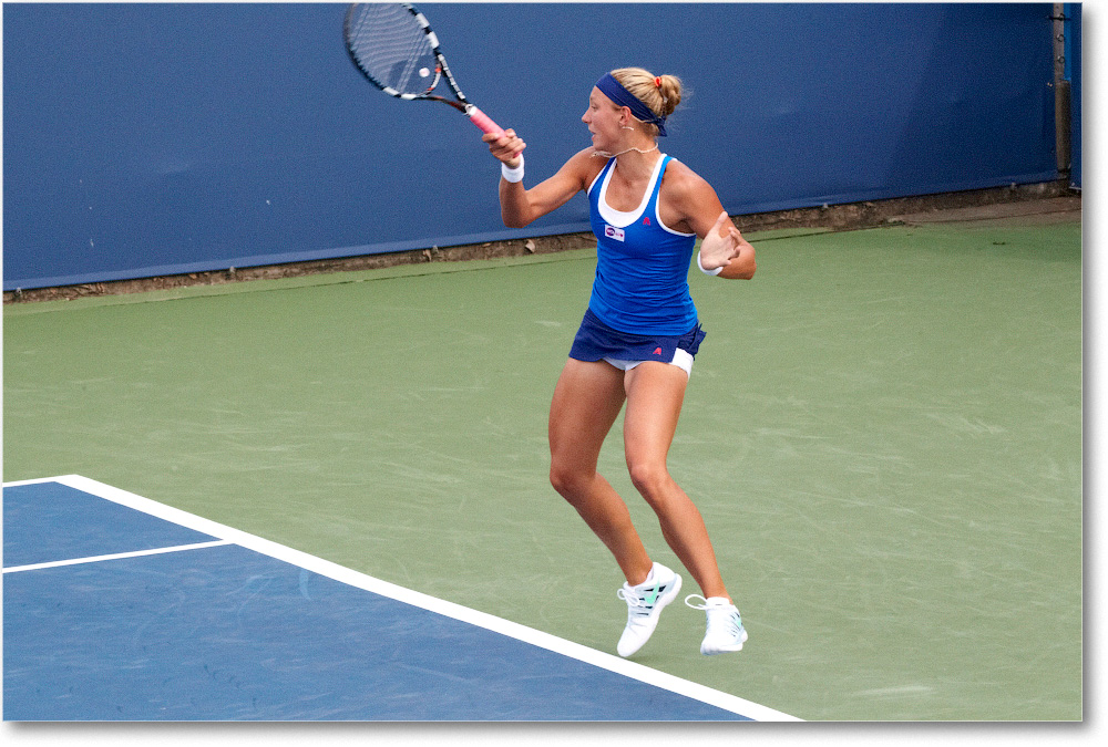 Wickmayer (l Niculescu R64) Cincy2013_D4C3386 copy