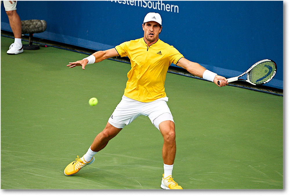 MZverev_(d_Verdasco_R64)_Cincy2015_4DXA9648 copy