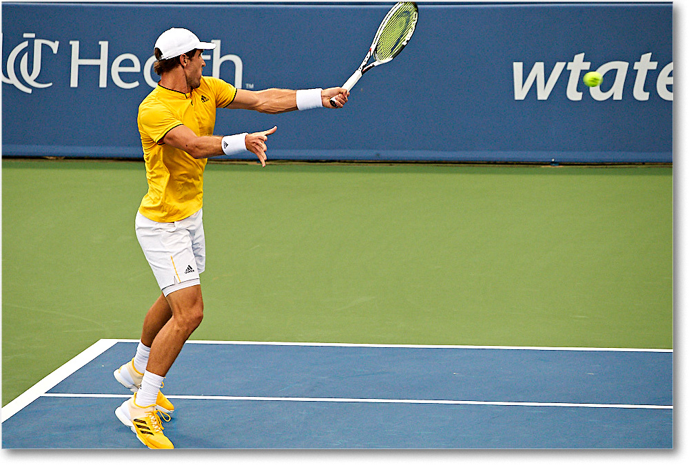 MZverev_(d_Verdasco_R64)_Cincy2015_4DXA9754 copy